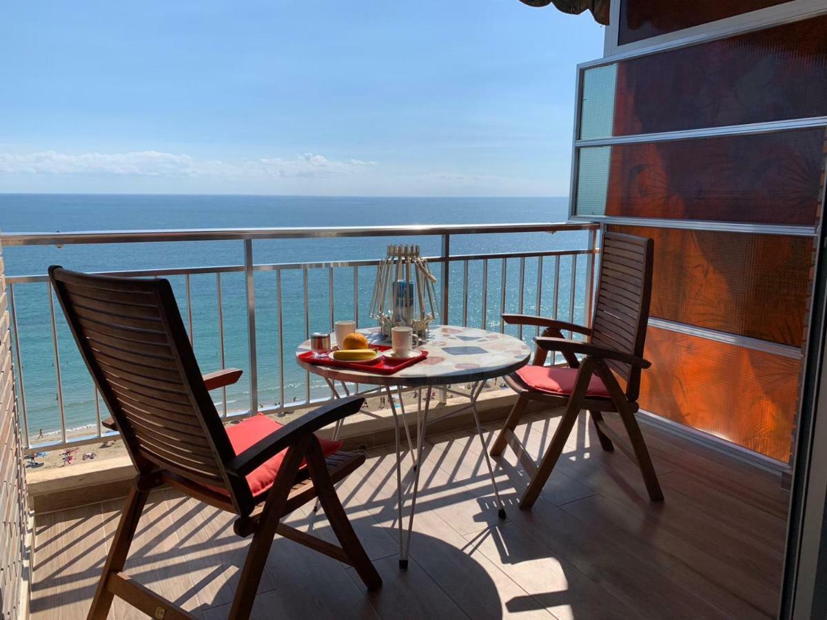 Apartamento Con Vistas Al Mar Primera Linea De Playa Del Postiguet Alicante Kültér fotó